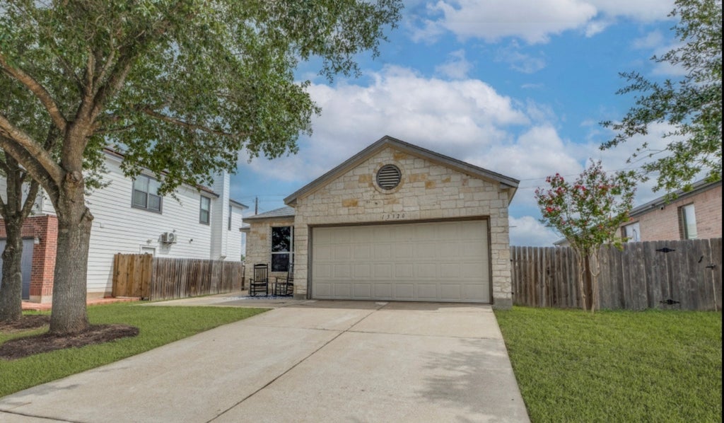 13320 Gilwell Drive, Del Valle