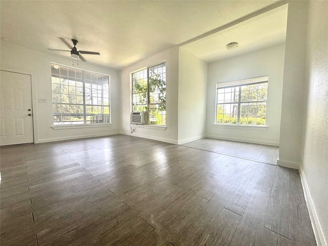 2410 E 12th Street, Austin