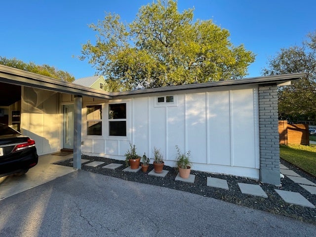 2910 Pecan Springs Road A, Austin