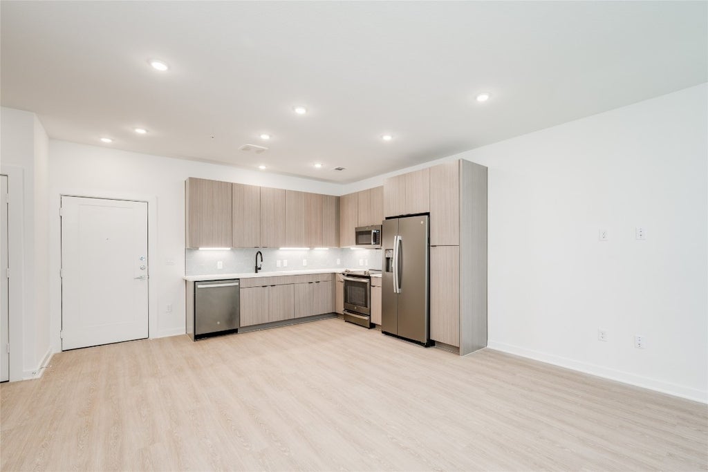 4802 S Congress Avenue 121, Austin