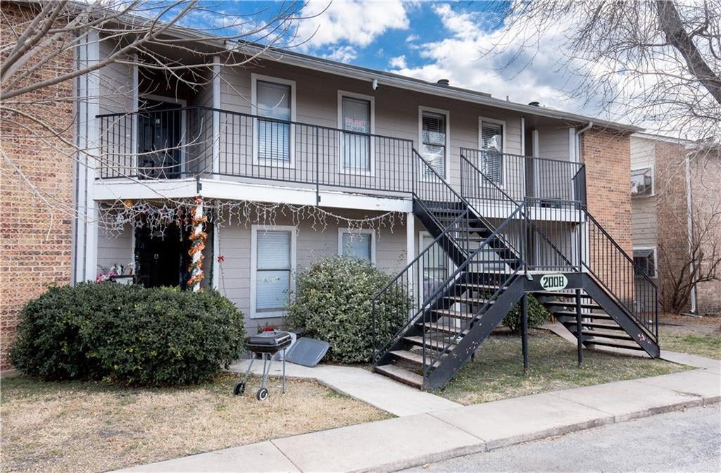 2008 West Loop D, Austin