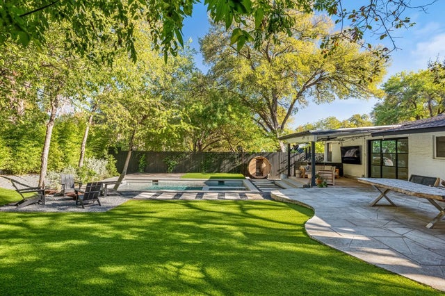 1604 Elmhurst Drive, Austin