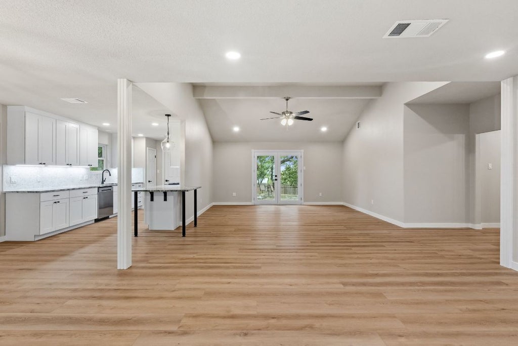 900 Morgan Hill Drive, Dripping Springs