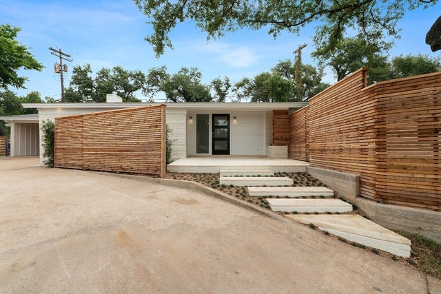 5706 Highland Hills Circle, Austin