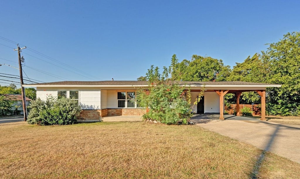 1900 Cedar Avenue, Austin