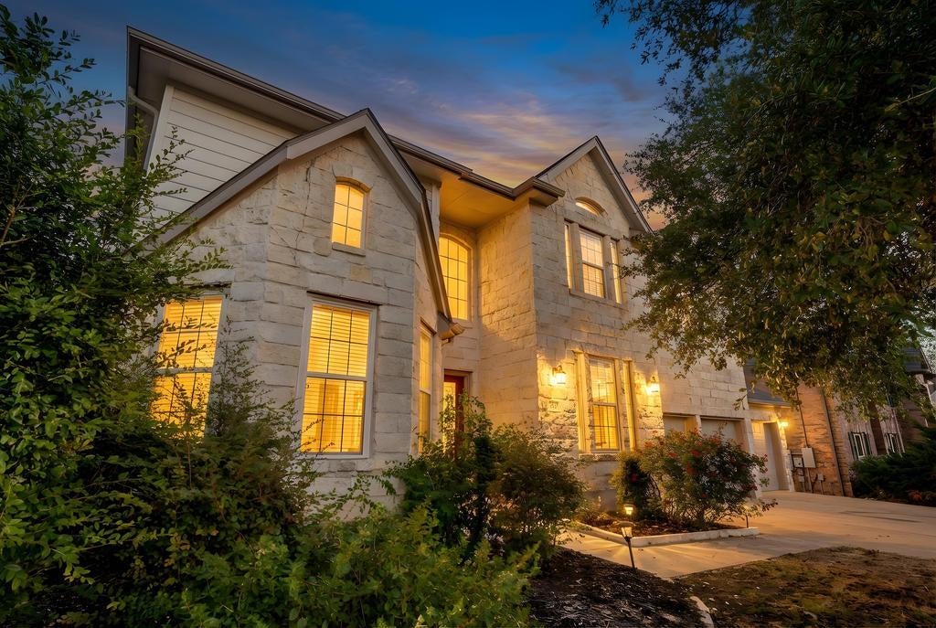 2100 Hilton Head Drive, Round Rock