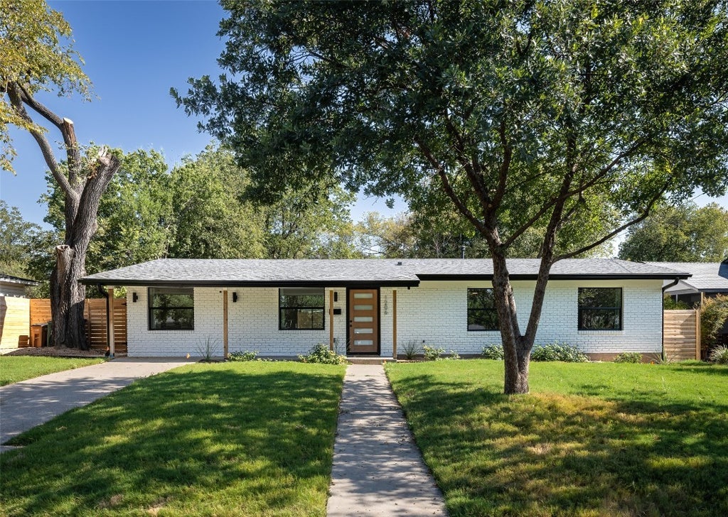 1206 Cloverleaf Drive, Austin