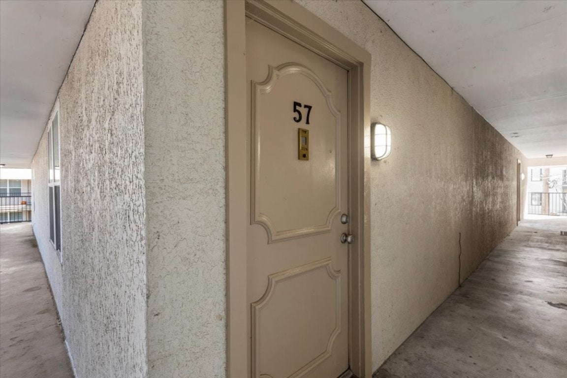 Photo of Listing #4496503