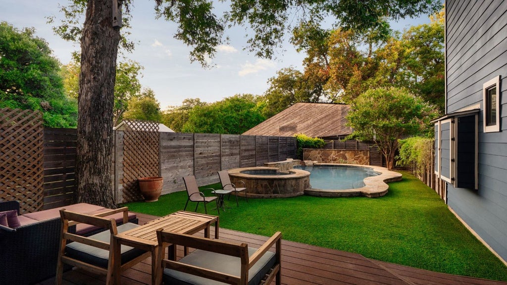 2304 Holly Street, Austin