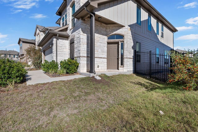 213 Mayney Lane, Leander