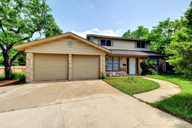 1202 Artesian Circle, Austin