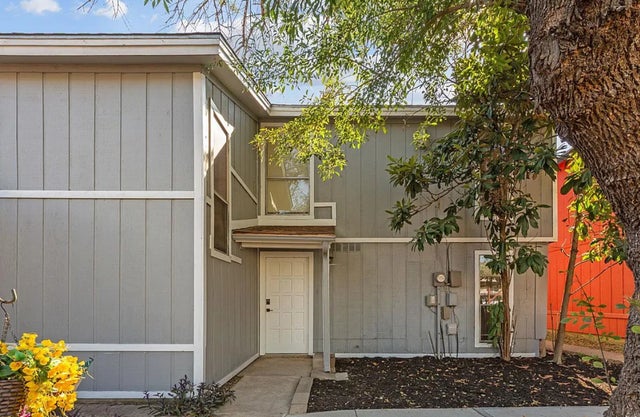 4813 Yucca Hill Drive, Austin