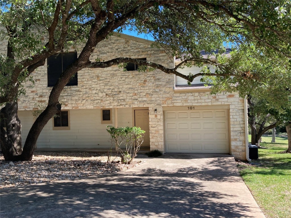 9201 Simmons Road 101, Austin
