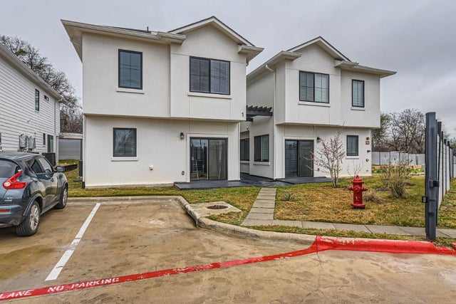 6820 Blue Dawn Trail 104, Austin