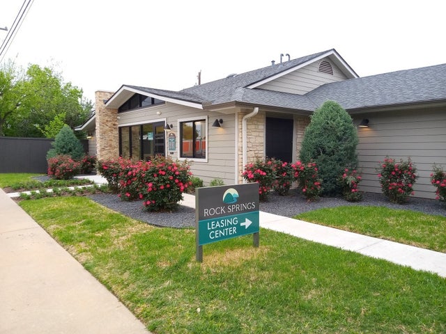 1338 Christopher Avenue 1230, Round Rock