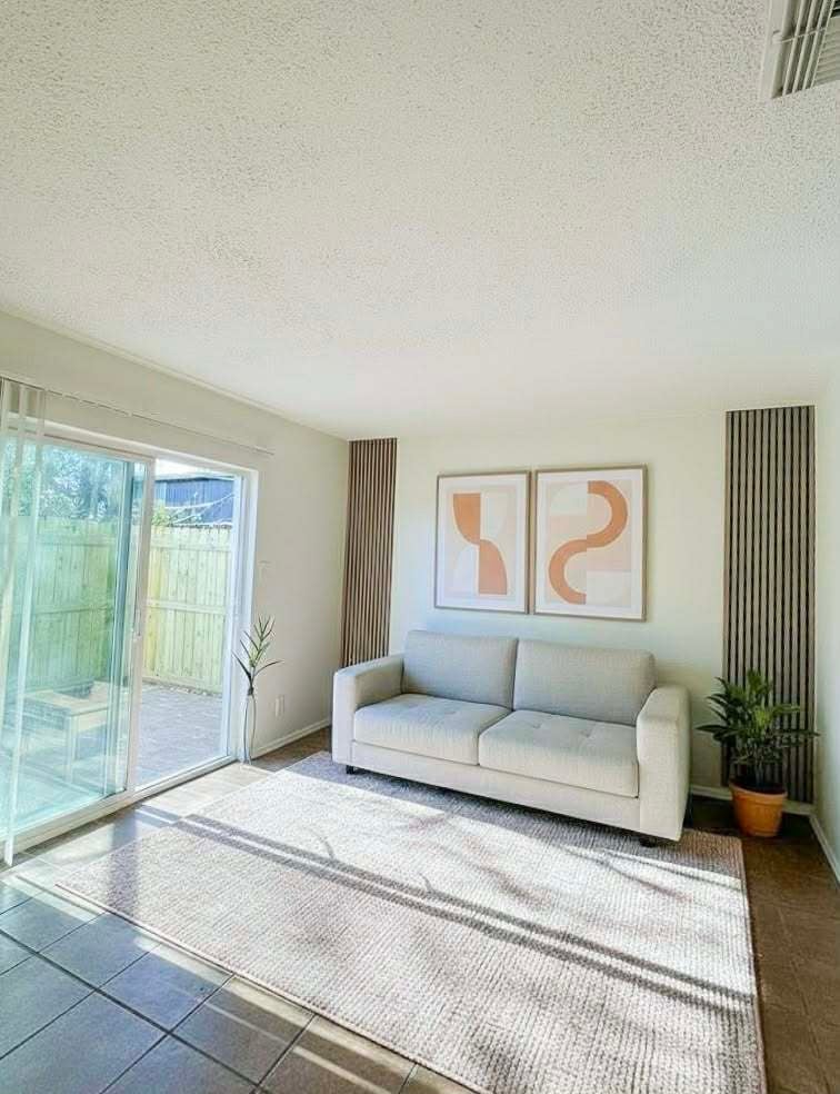 Photo of Listing #9499135