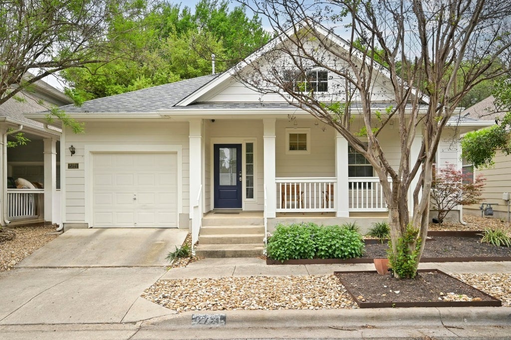 2721 Kinney Oaks Court, Austin