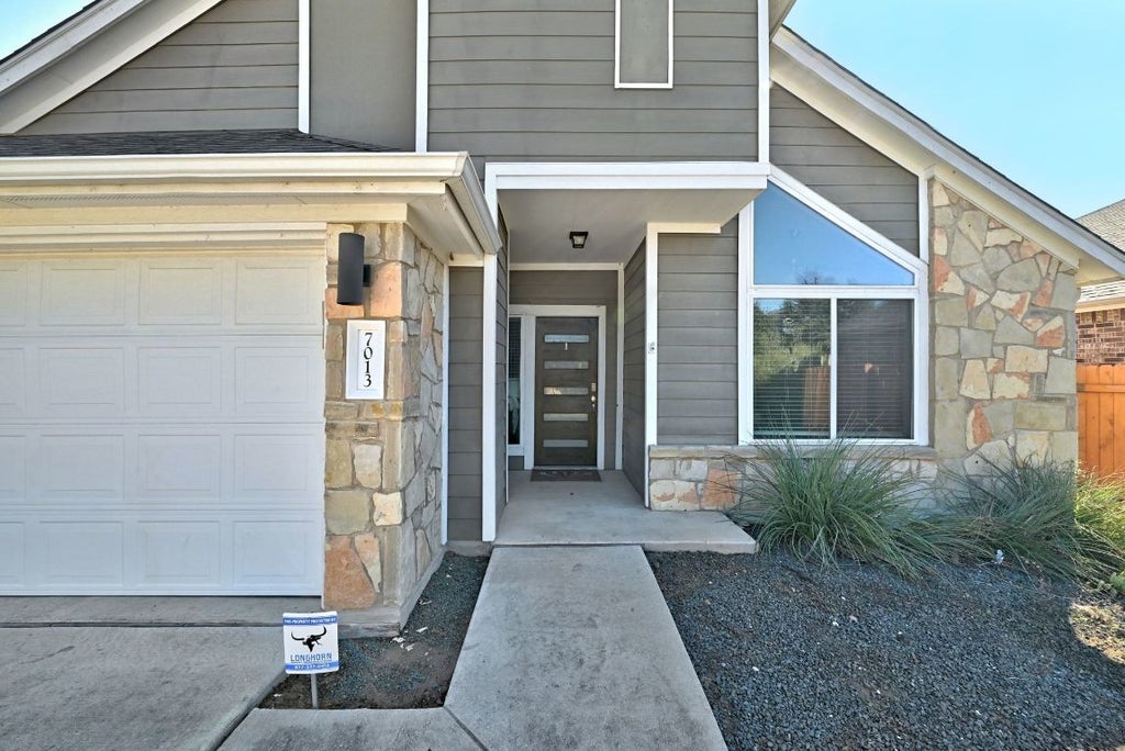 7013 Brick Slope Path, Austin