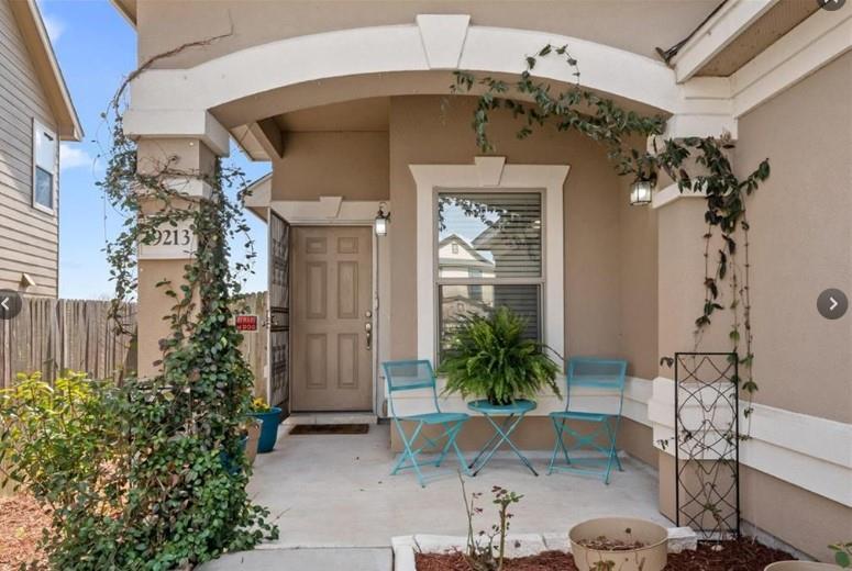 19213 Zachary Taylor Street, Manor