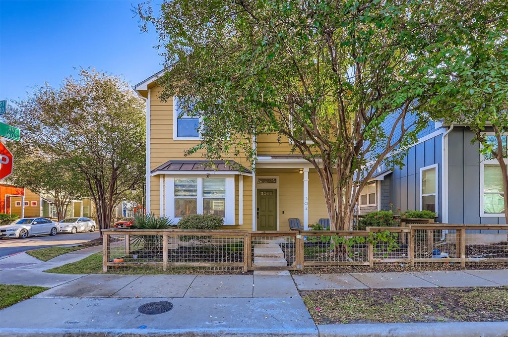 1601 Miriam Avenue 302, Austin