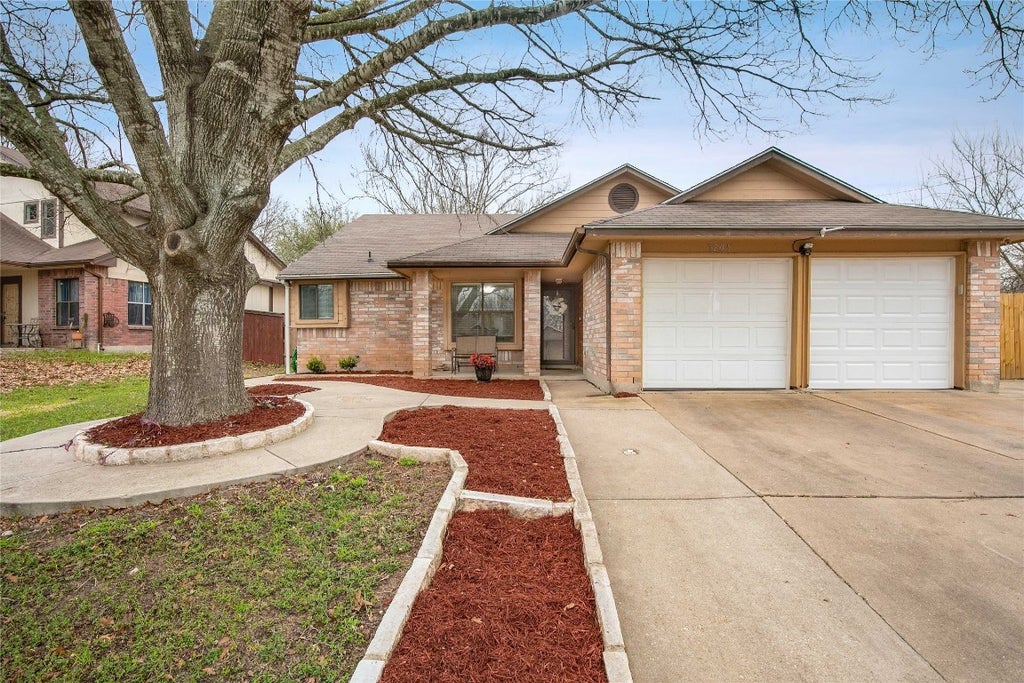 1205 Ivybridge Drive, Pflugerville