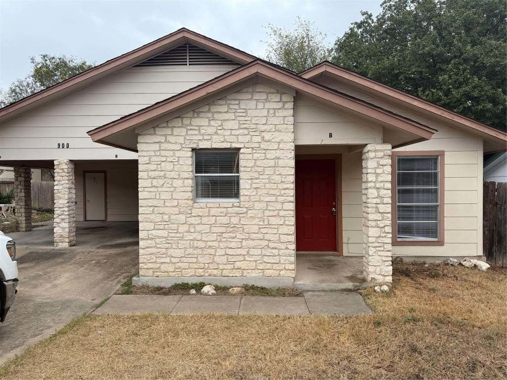900 Sirocco Drive B, Austin