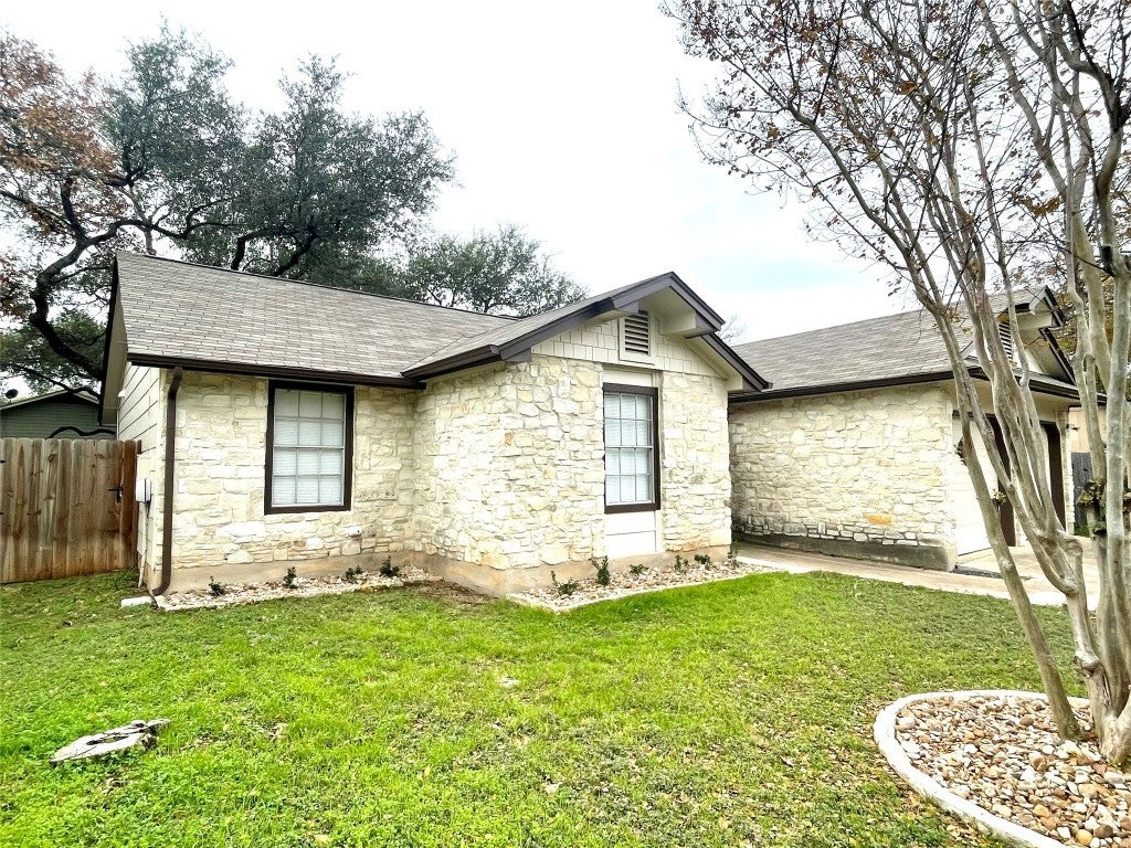 703 Twin Oak Trail, Cedar Park
