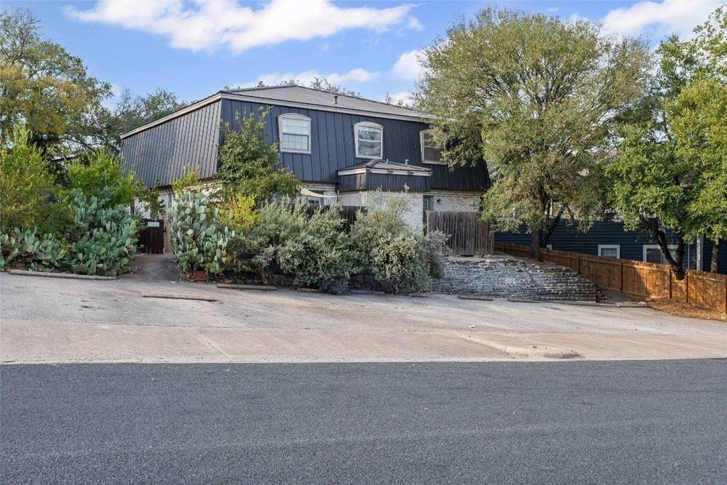 2800 Westhill Drive 102, Austin