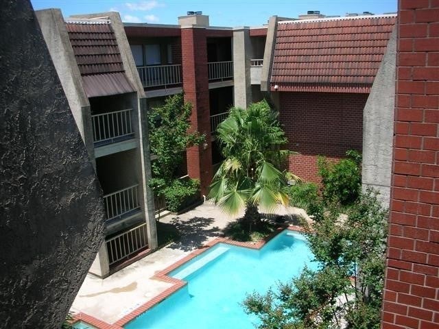 Photo of Listing #3598978