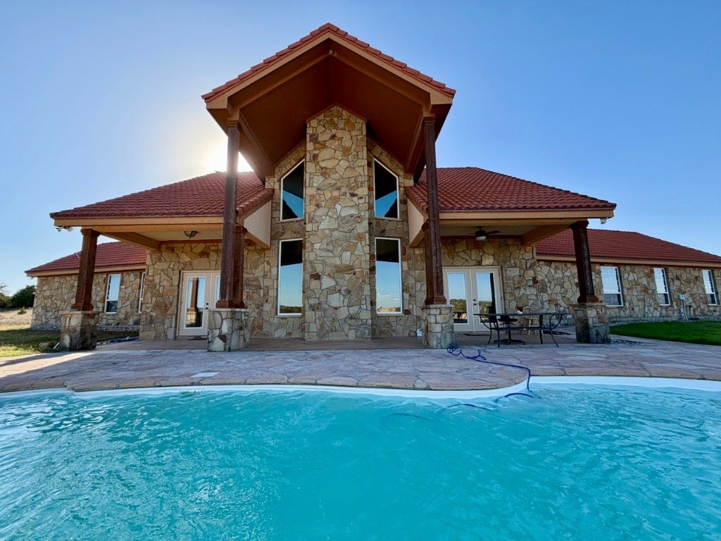 Photo of Listing #8610311