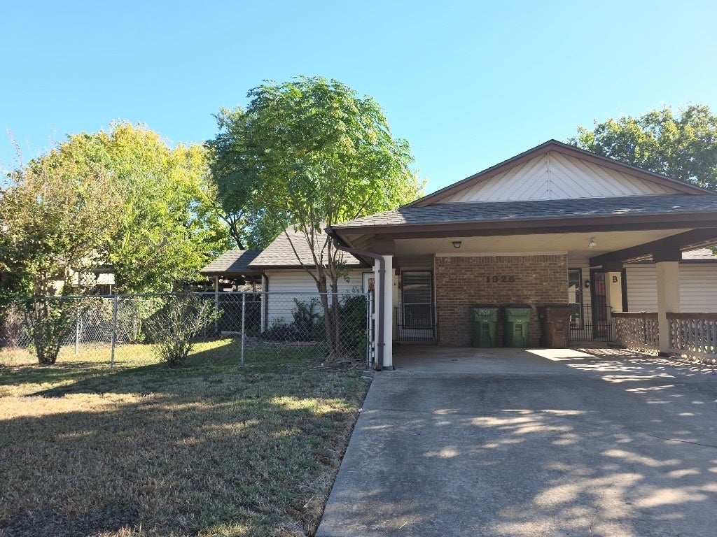 1925 Nicole Circle A, Round Rock