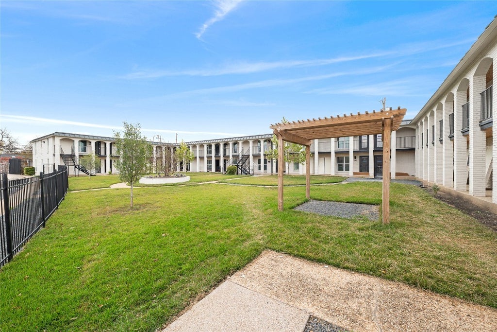 5911 Sheridan Ave Lane C203, Austin