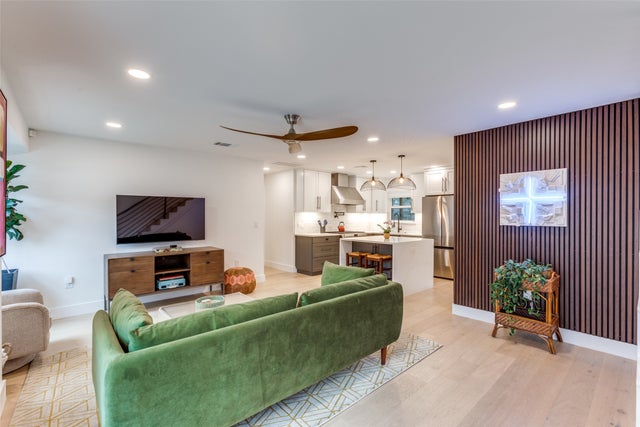 2209 Fair Oaks Drive, Austin