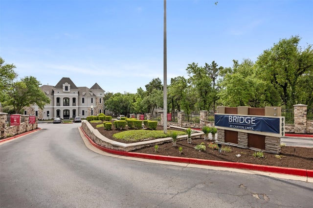 9009 N Fm 620 1503, Austin