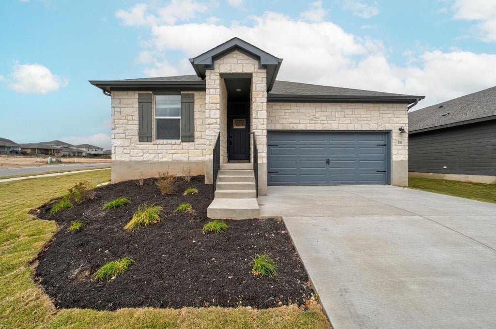 496 El Capitan Loop, Dripping Springs