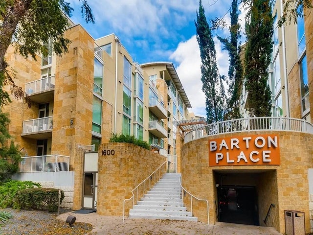 1600 Barton Springs Road 5208, Austin