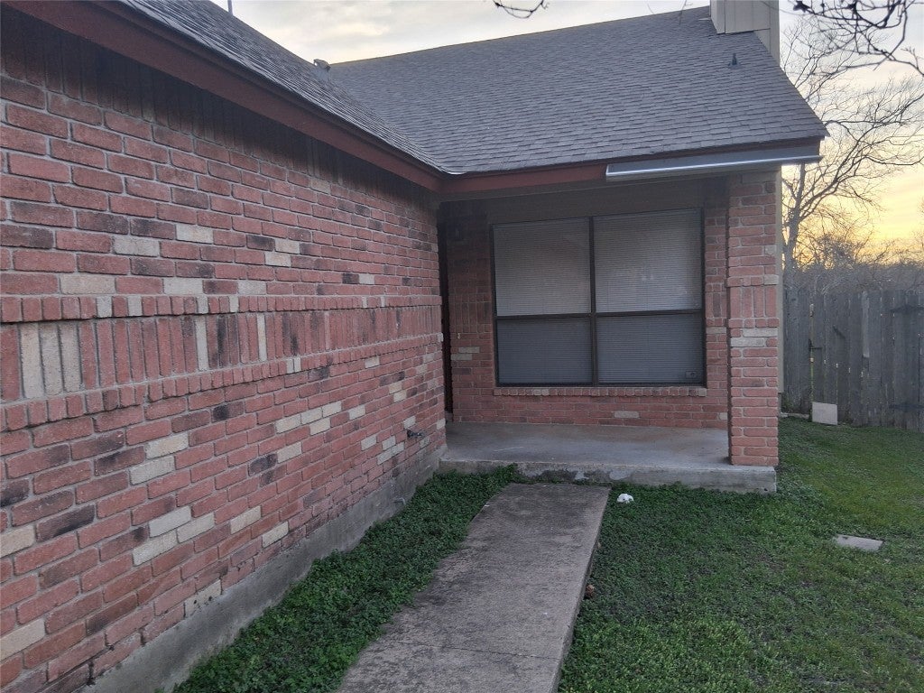 618 Rollingway Drive B, Round Rock