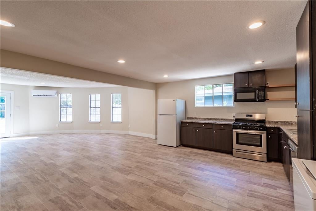 Photo of Listing #4391648