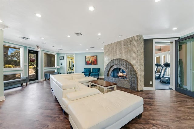 935 La Posada Drive 126, Austin