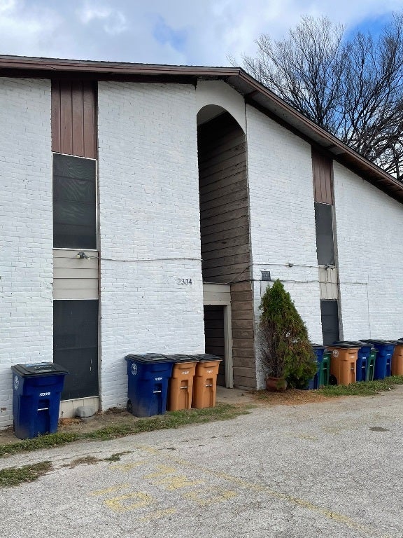 2304 Mission Hill Drive 104, Austin