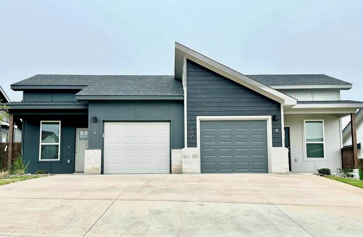 Photo of Listing #2425187