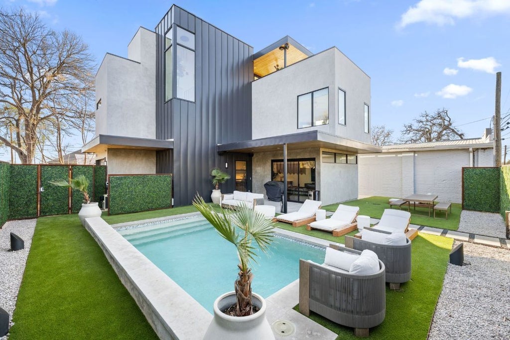 1304 Comal Street, Austin