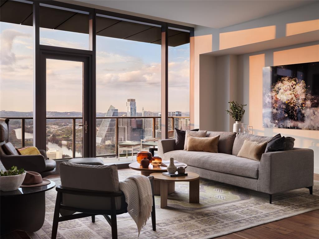 44 East Avenue 4402, Austin