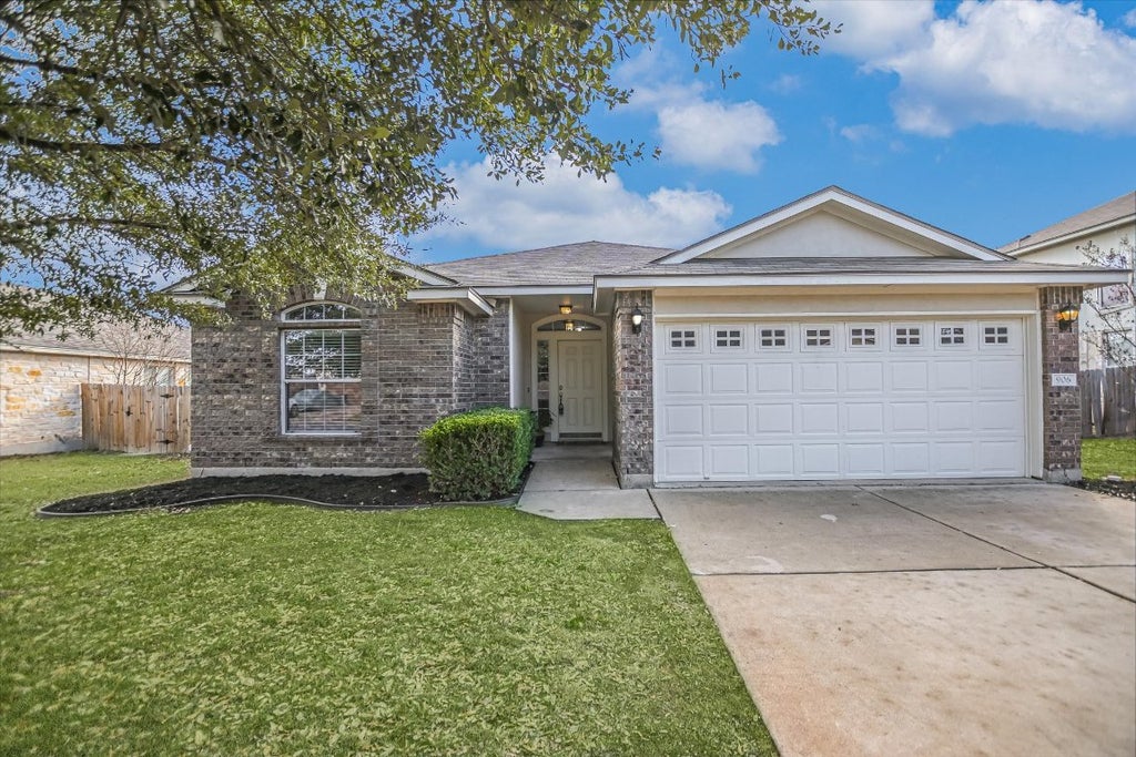 906 Washburn Drive, Leander