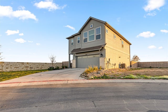 1057 Brickell Loop, Austin