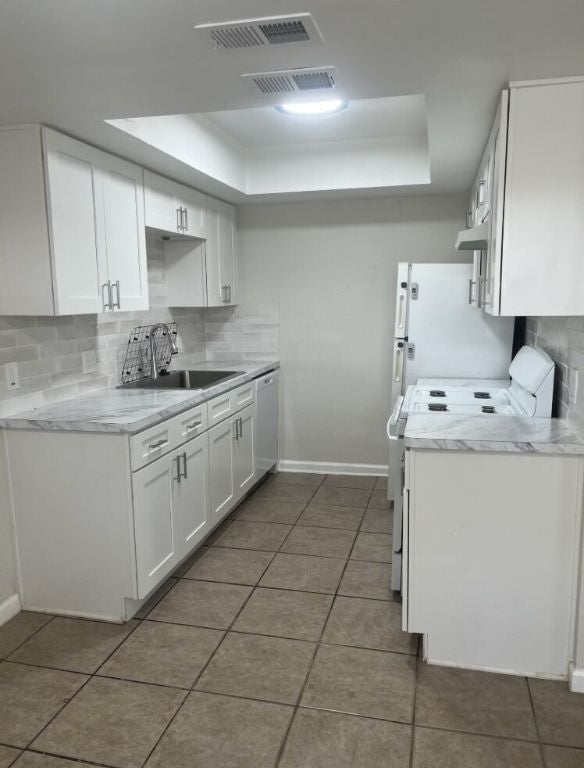 Photo of Listing #9729371