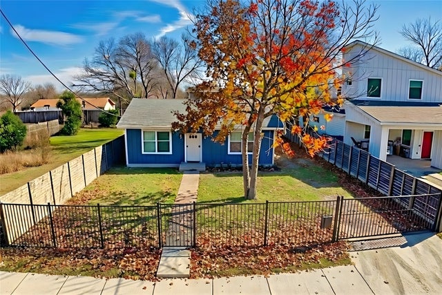 6915 Providence Avenue, Austin