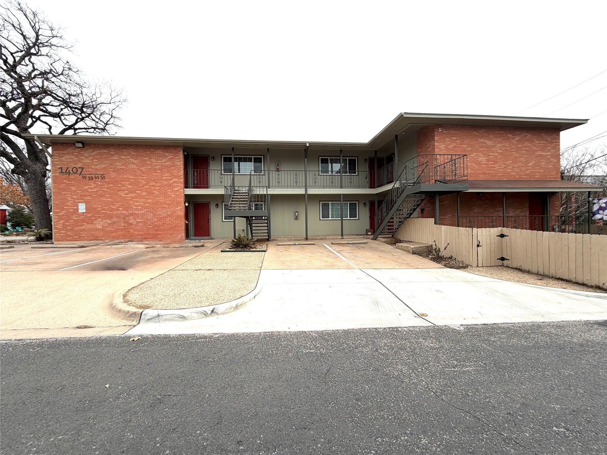 Photo of Listing #6863992