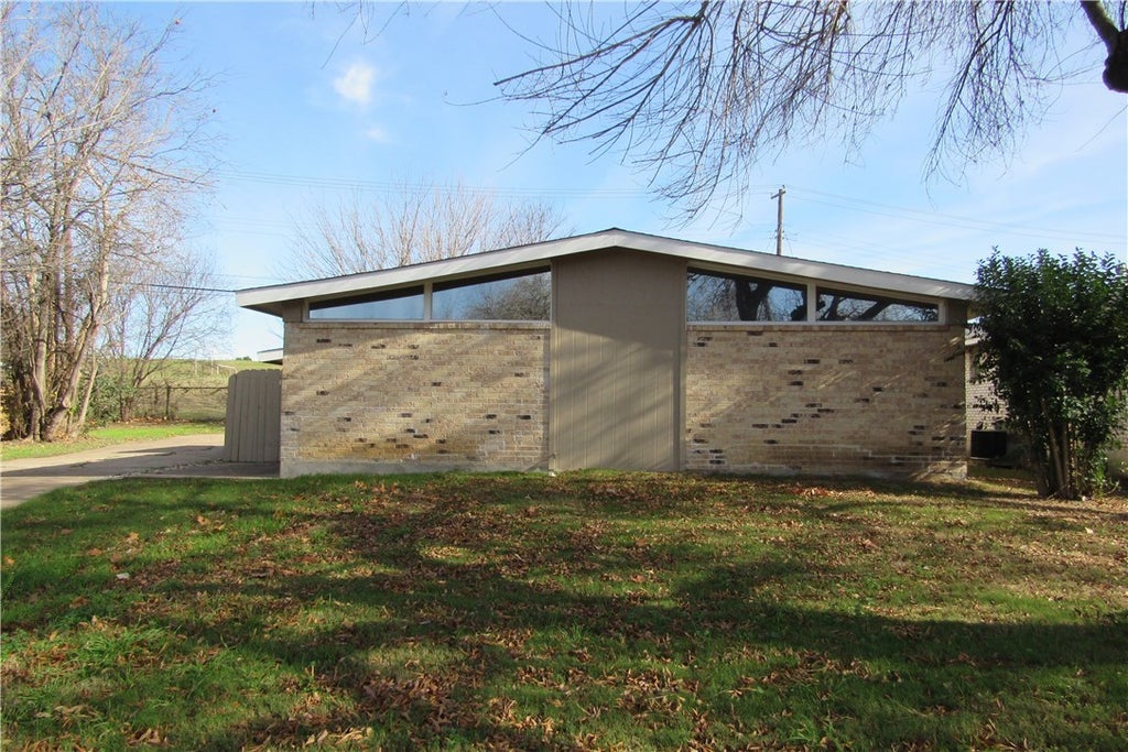 2710 Saint Edwards Circle A, Austin