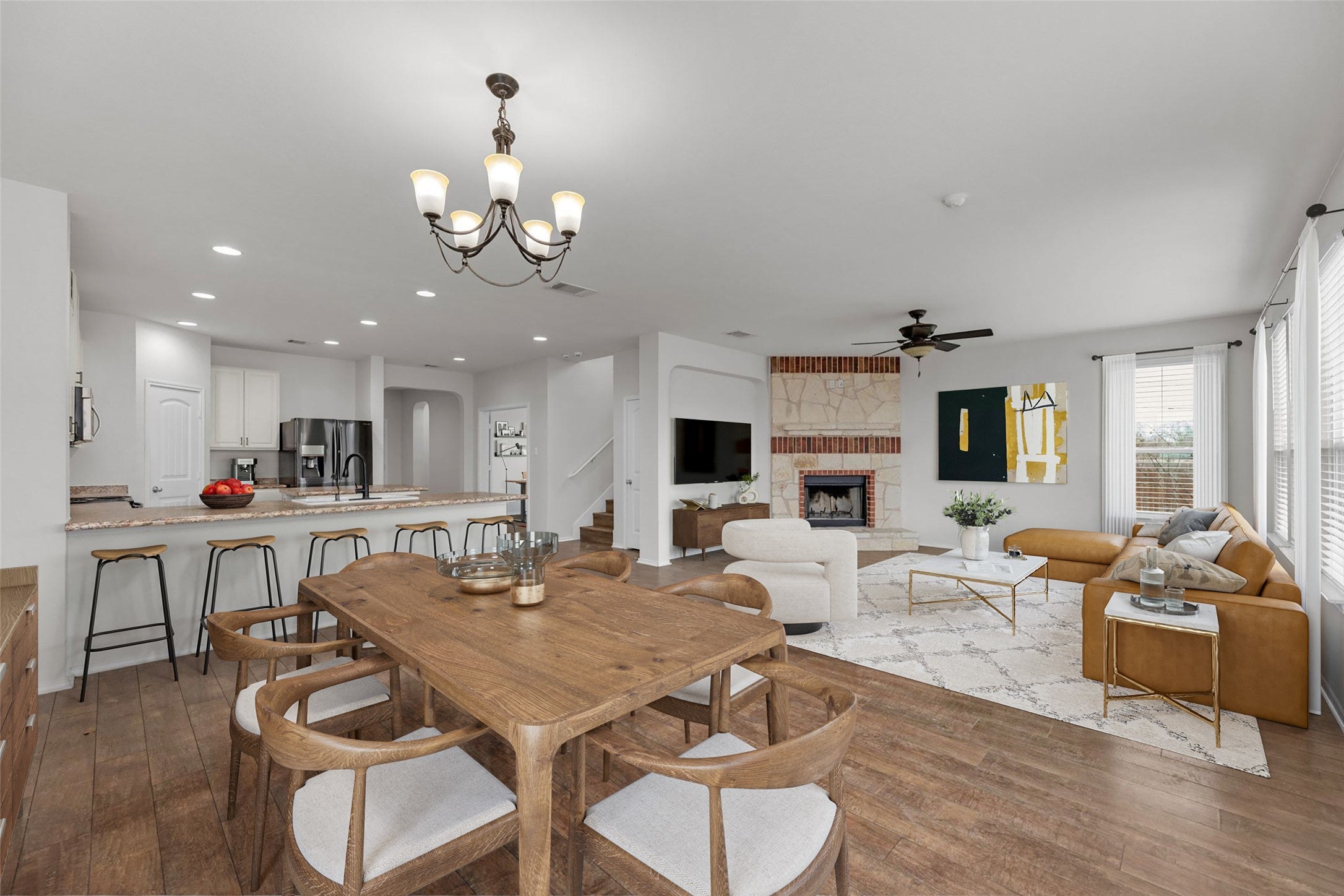 Photo of Listing #2635125